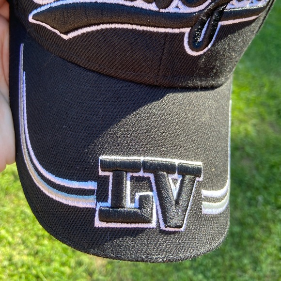 Black Embroidered Las Vegas Hat - Picture 9 of 10